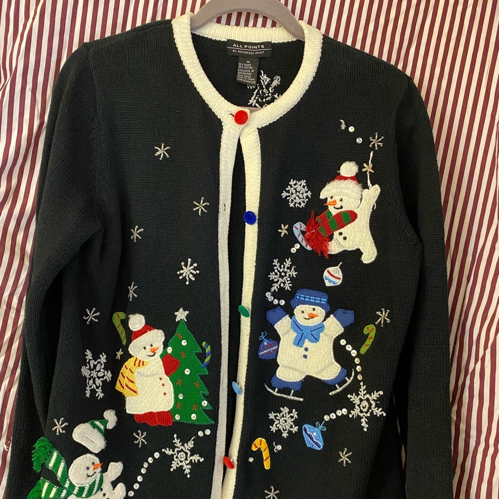 Very cute Christmas sweater!!